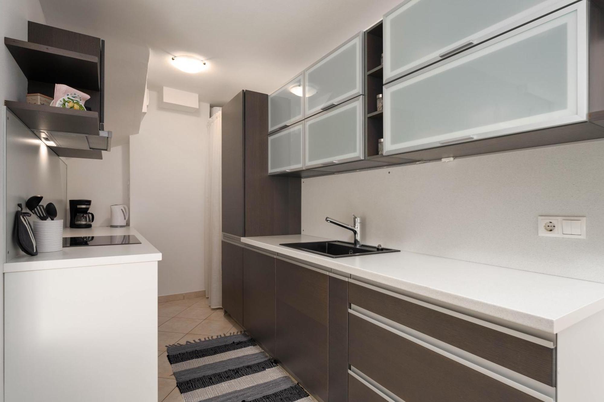 Apartment Degrassi Square (adults Only) *