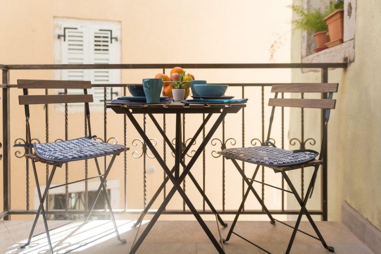 Degrassi Square (adults Only) Apartment Vrsar